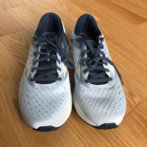 Women’s Mizuno Wave Rider 24 Running Shoe